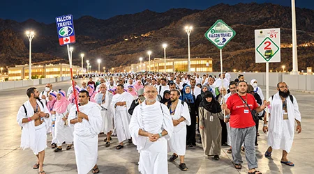 FalconTravel – Going to Train in Mina_t Falcon Travel - Leading Hujaj to Train Station